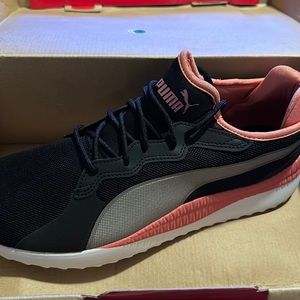 New Sketcher’s pacer next black metallic spiced cloral size 11.5